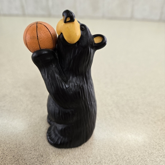 Retired Big Sky Carvers Jeff Fleming Bearfoots Bear Playing Basketball - Picture 6 of 7
